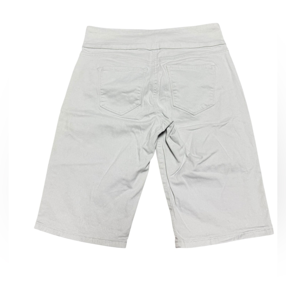 Gloria Vanderbilt all around slimming affect Amanda womenâs size 4 piece shorts. - Picture 6 of 6